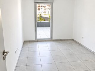 Location Appartement T3 avec terrasse et parking à MARSEILLE Marseille 10