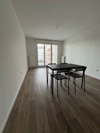  Appartement à louer 3 pièces 62 m²