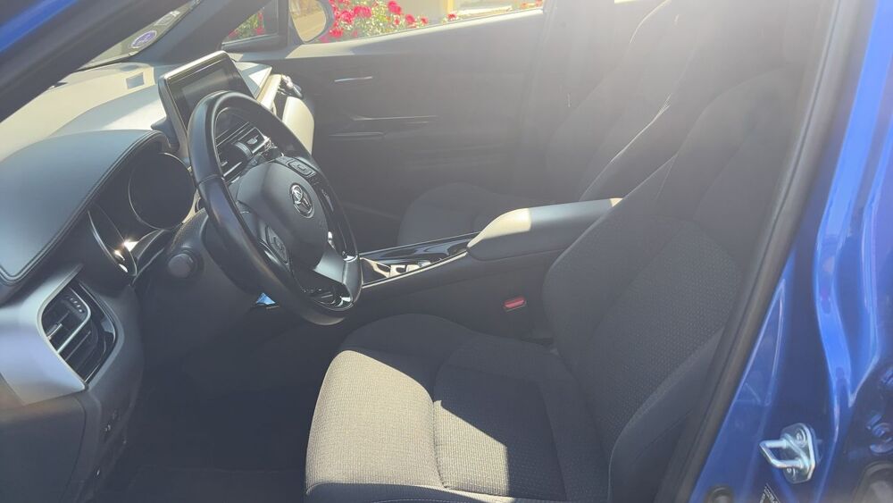 C-HR 1.8 VVT-i 122 Hybride 2WD CVT Design - Automatique 2019 occasion 27930 Dardez