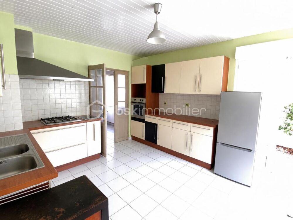 Maison semi individuelle 3 chambres garage grand jardin