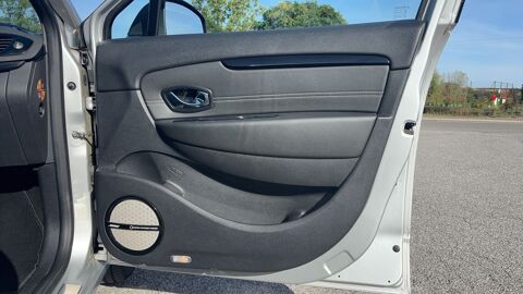 Sc&eacute;nic III 1.5 dCi 110 Energy Bose 2016 occasion 02500 Neuve Maison