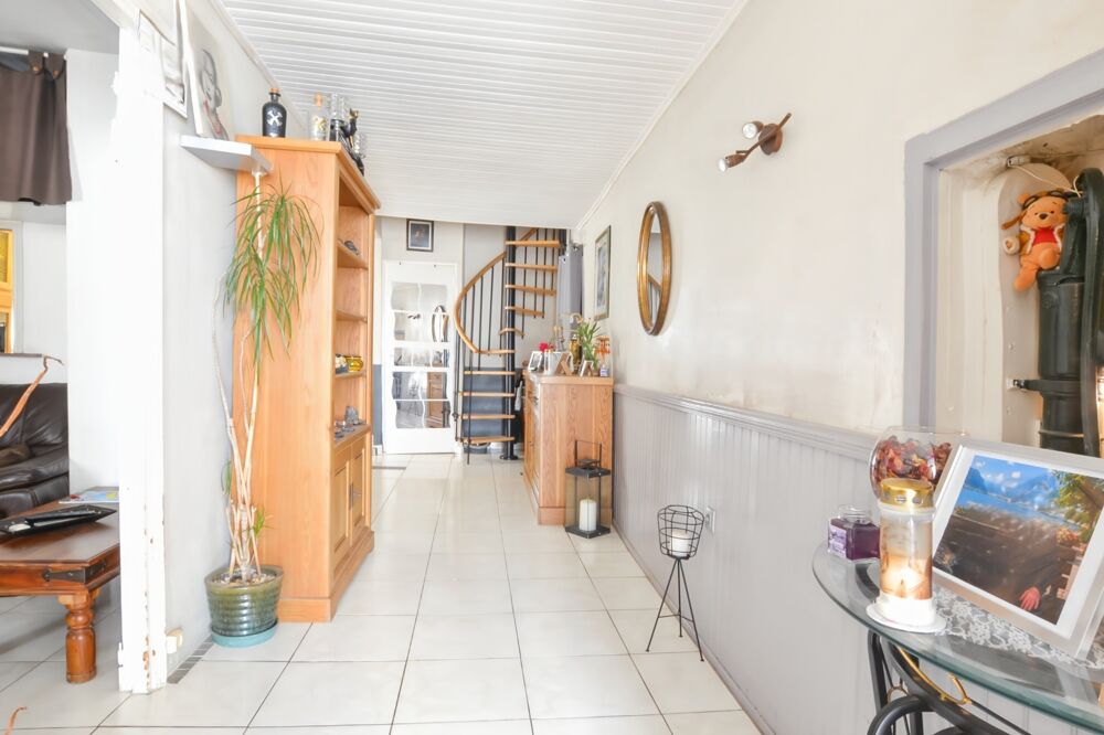 Vente Maison Maison de village 4 pièces – 102 m² – Lumineuse – Cour – Fort potentiel d'aménagement Nissan lez enserune