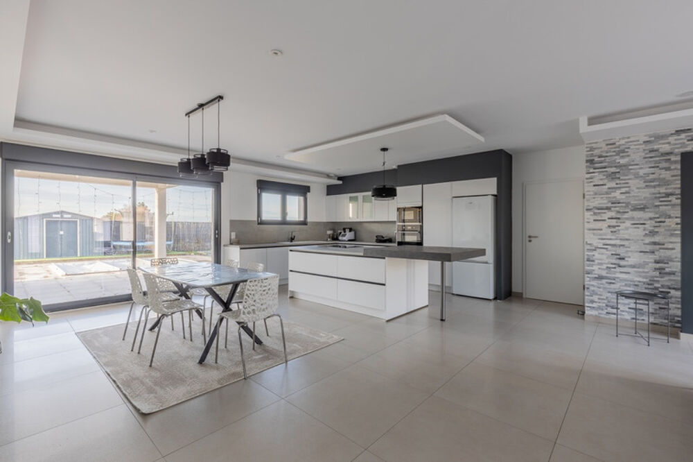 Vente Maison PLAIN-PIED RECENT 146 m2 - GARAGE-PISCINE – DPE A Varize