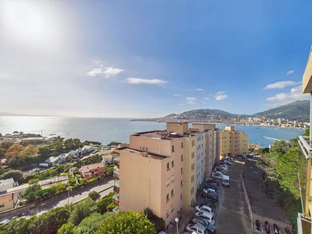 Appartement 4 pièces 84 m² · à Ajaccio · 84 m² · 350 000 €