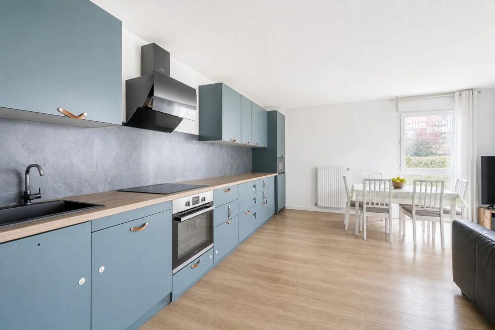 Appartement 4 pièces avec balcon à Saint-Ouen
