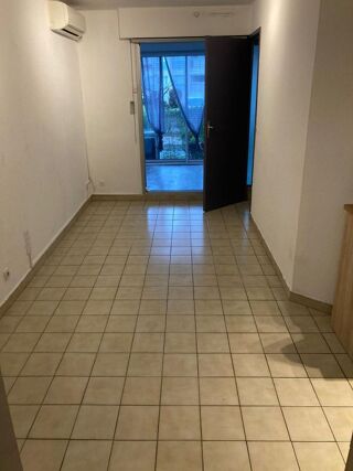 Appartement à louer 3 pièces 38 m²