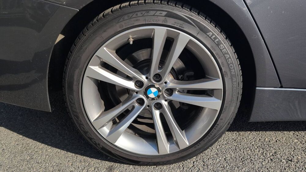 S&eacute;rie 3 (F30) 318d 143 xDrive Sport 2015 occasion 69570 Dardilly