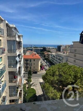  Appartement à louer 3 pièces 52 m²