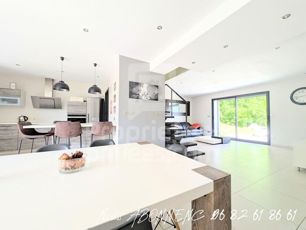 Vente Maison Maison Le Gua 8 pièce(s) 270 m2 Le gua