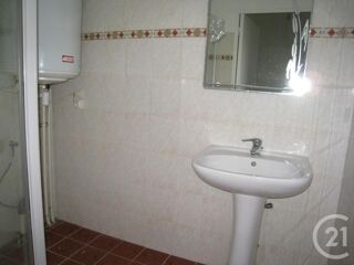  Appartement à louer 2 pièces 42 m²