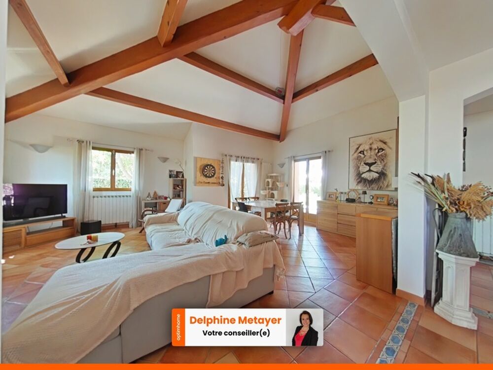 Vente Maison Magnifique villa provençale de 131 m² à Brignoles ,volumes exceptionnels, cadre verdoyant et calme absolu Brignoles
