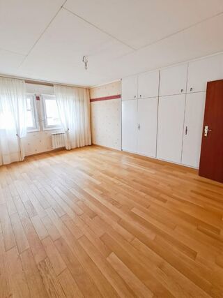  Maison � vendre 8 pi�ces 180 m�