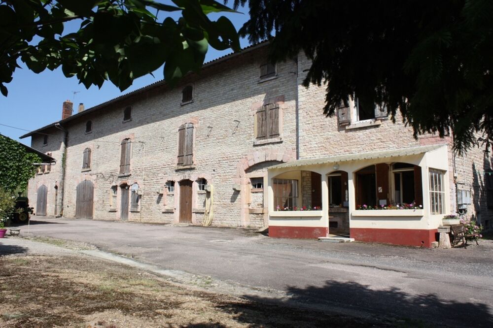 Vente Ferme Dpt Sane et Loire (71),  vendre secteur Tournus proprit ferme de matre en pierre sur environ 7 300 m2 de terrain  490 000 Lacrost