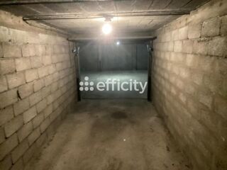  Parking / Garage  vendre 13 m