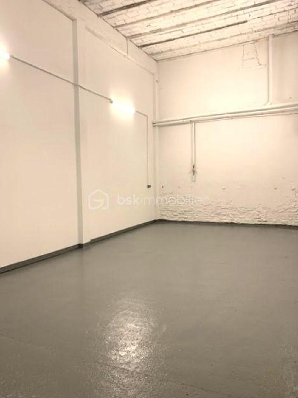   ? À LOUER – BUREAUX & ESPACE DE STOCKAGE SÉCURISÉ – SECLIN Seclin