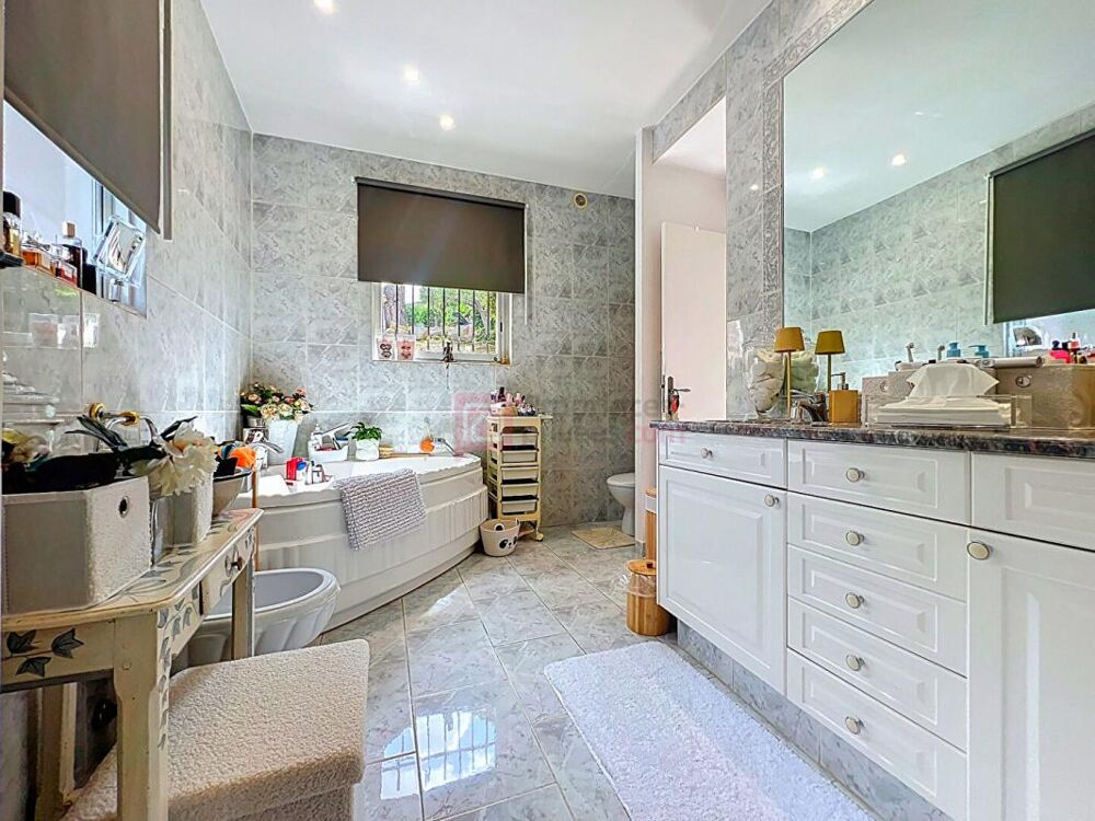  vendre  Villa Auribeau-sur-Siagne (06810)