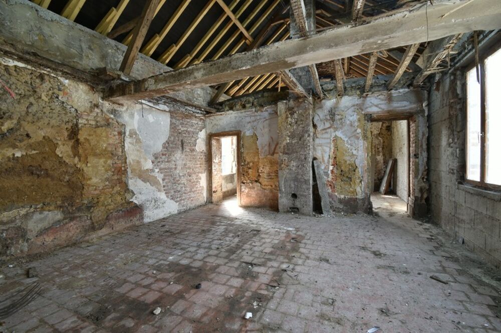 Vente Maison Maison à rénover entièrement avec beau potentiel – Le Sart Fesmy le sart