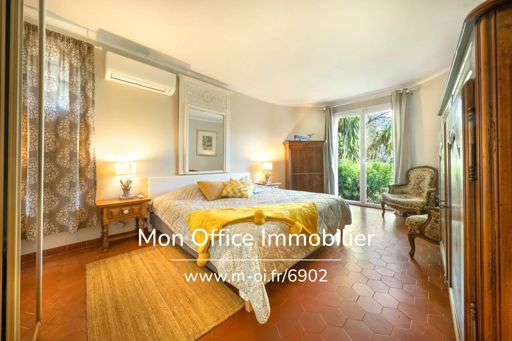 à vendre  Villa Bormes-les-Mimosas (83230)