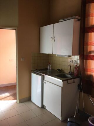  Appartement à louer 2 pièces 27 m²
