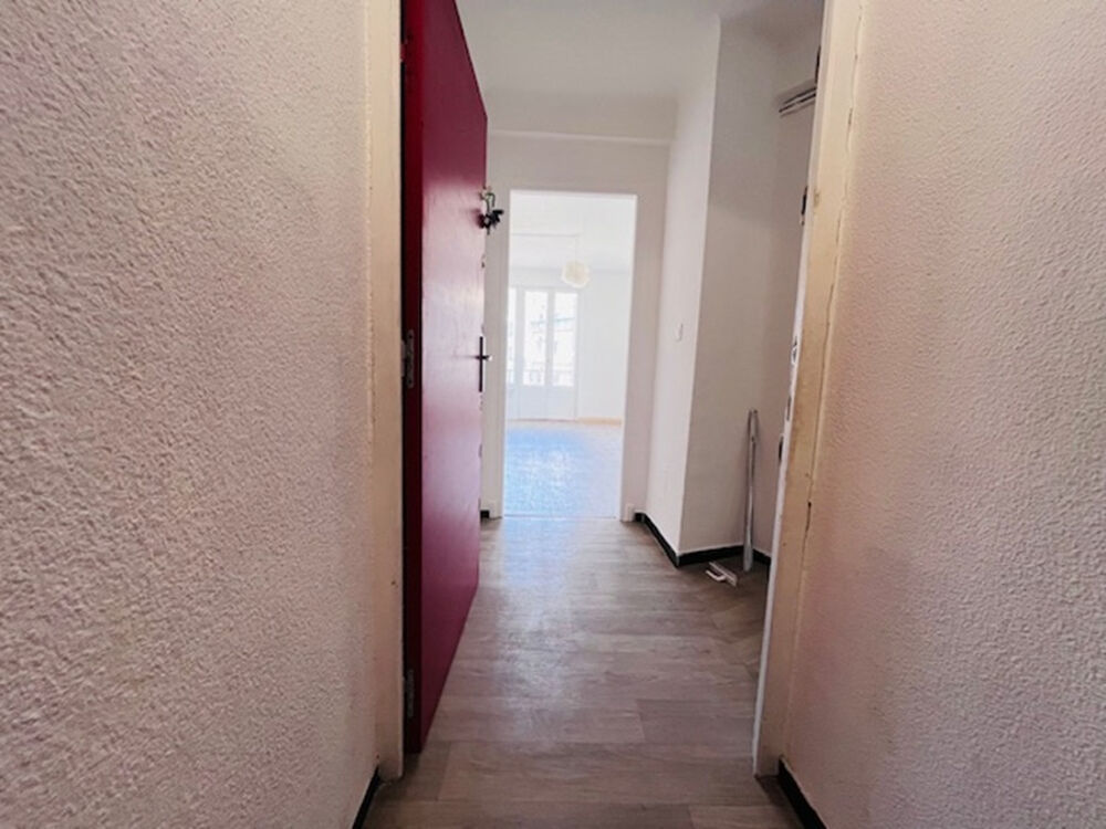 Vente Appartement Charmant T3 loué au 566 euros + 70 euros de provision sur charges dans une résidence calme proche du centre ville Perpignan