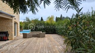  Maison � vendre 8 pi�ces 220 m�