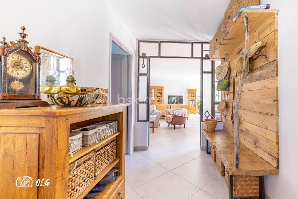 Maison T6 de 142 m² + Maison T3 de 60 m² sur 1730 m² de terrain avec piscine et dépendances