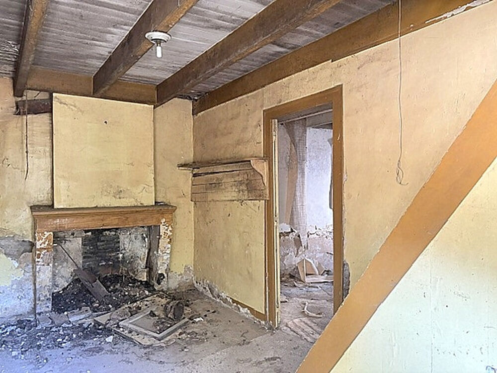 Maison de village à réhabiliter avec terrain constructible 420 m2