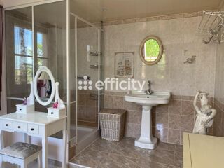  Maison  vendre 8 pices 145 m