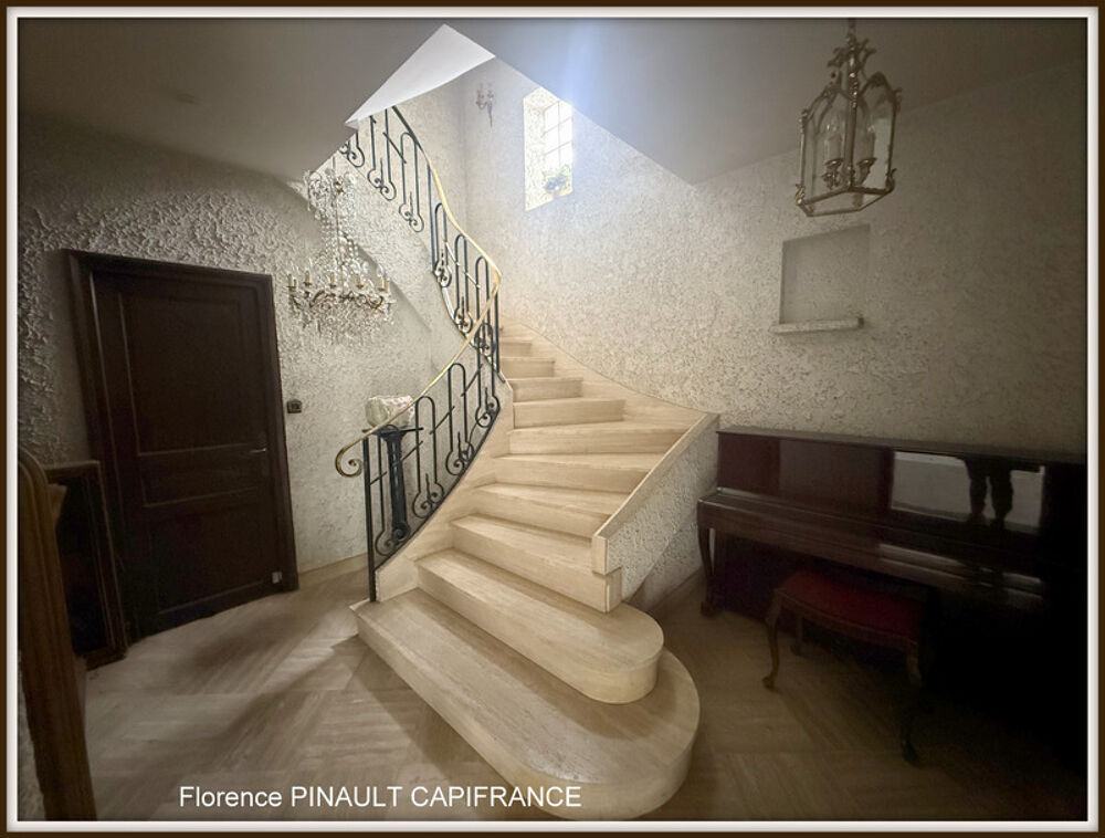 Ensemble immmobilier maison de ville et maison à rénover