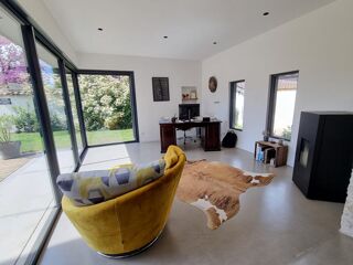  Maison � vendre 8 pi�ces 221 m�