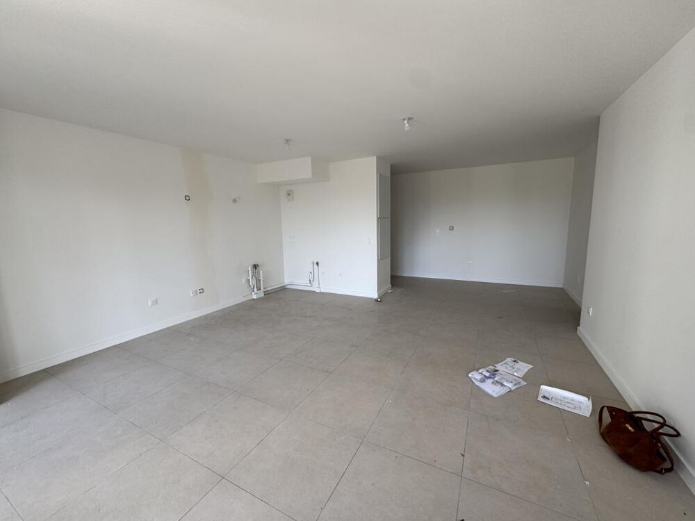 BALCON VUE PARC + PARKING + Proche Gare et en plein coeur de ville !