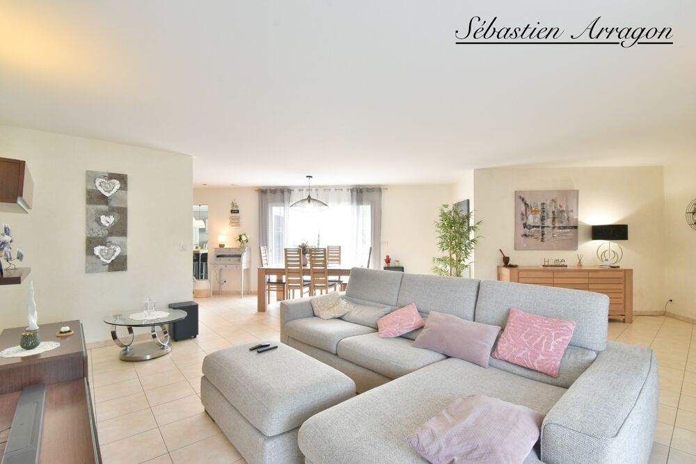 Vente Villa PUJOLS (47)-188 m² de confort et d'espace, 4 chambres, piscine et triple garage Pujols