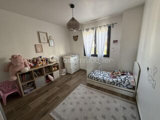  Villa  vendre 4 pices 90 m