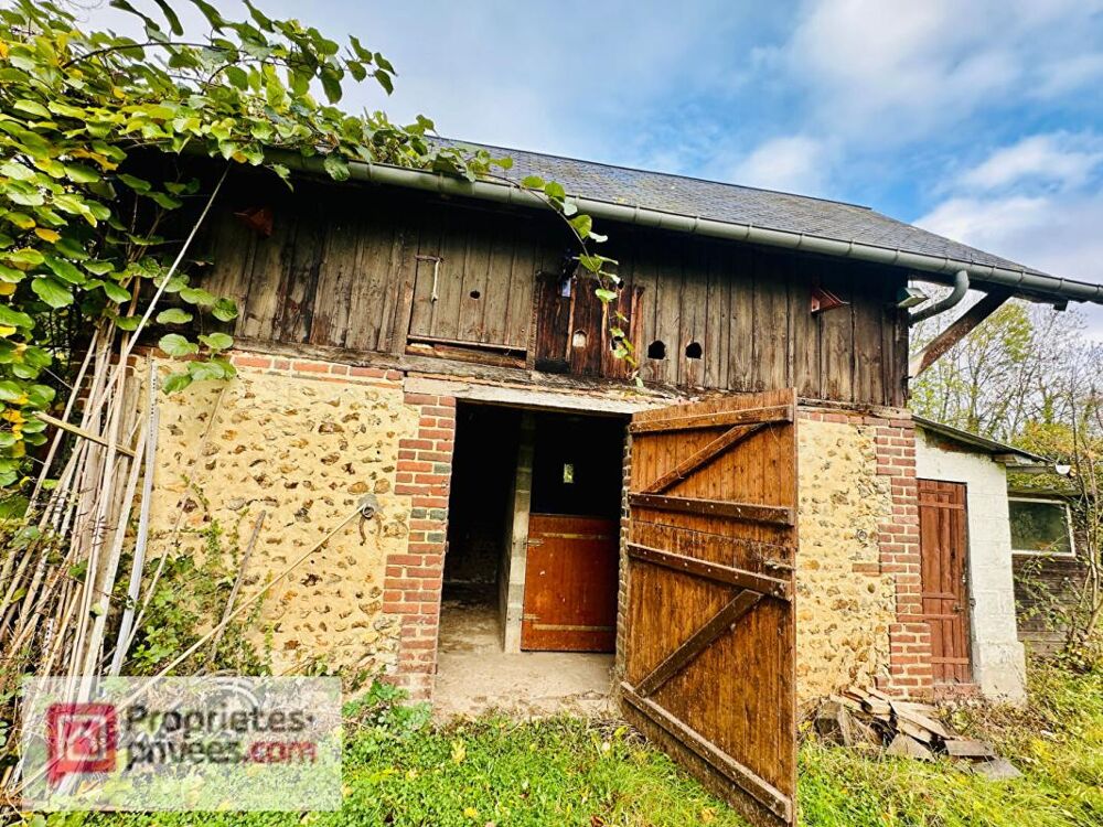 Maison à rénover au calme de 143 m² sur 1.5 hectare de prairie