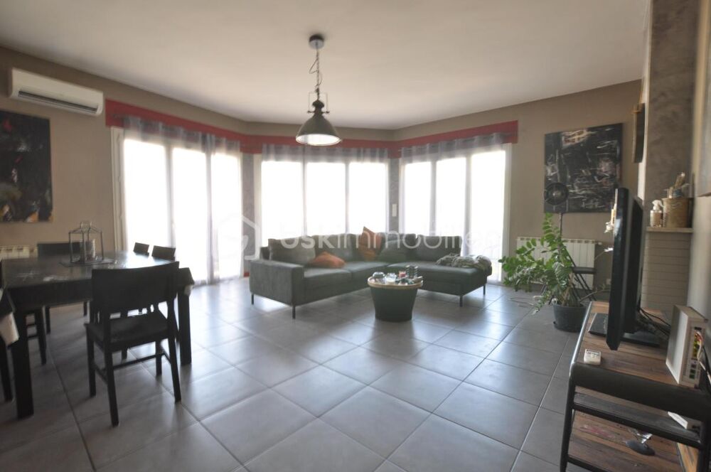 Vente Appartement Appartement T4 100m2 environ quartier Jean Jaurès loué Nimes