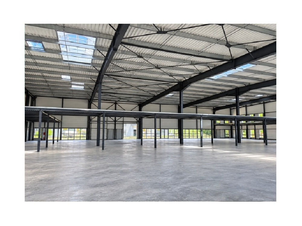   TIGNIEU-JAMEYZIEU (38230) - ENSEMBLE IMMOBILIER PROFESSIONNEL DE 1 370 M² ? BUREAUX & LOCAUX D'ACTIVITÉ / STOCKAGE ? 2 002 000 Tignieu jameyzieu