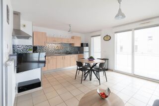  Appartement à louer 2 pièces 54 m²