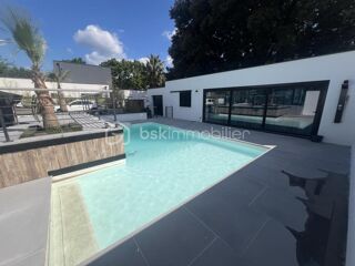  Villa à vendre 5 pièces 250 m²
