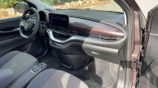 500 III 118 42kWh Icone - Automatique 2021 occasion 83600 Frejus