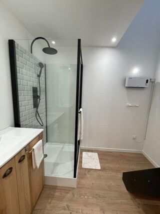  Immeuble � vendre 11 pi�ces 190 m�