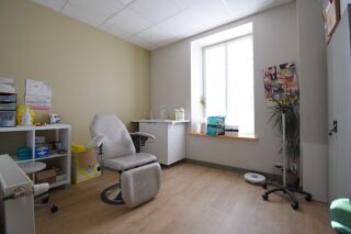  Immeuble � vendre 12 pi�ces 240 m�