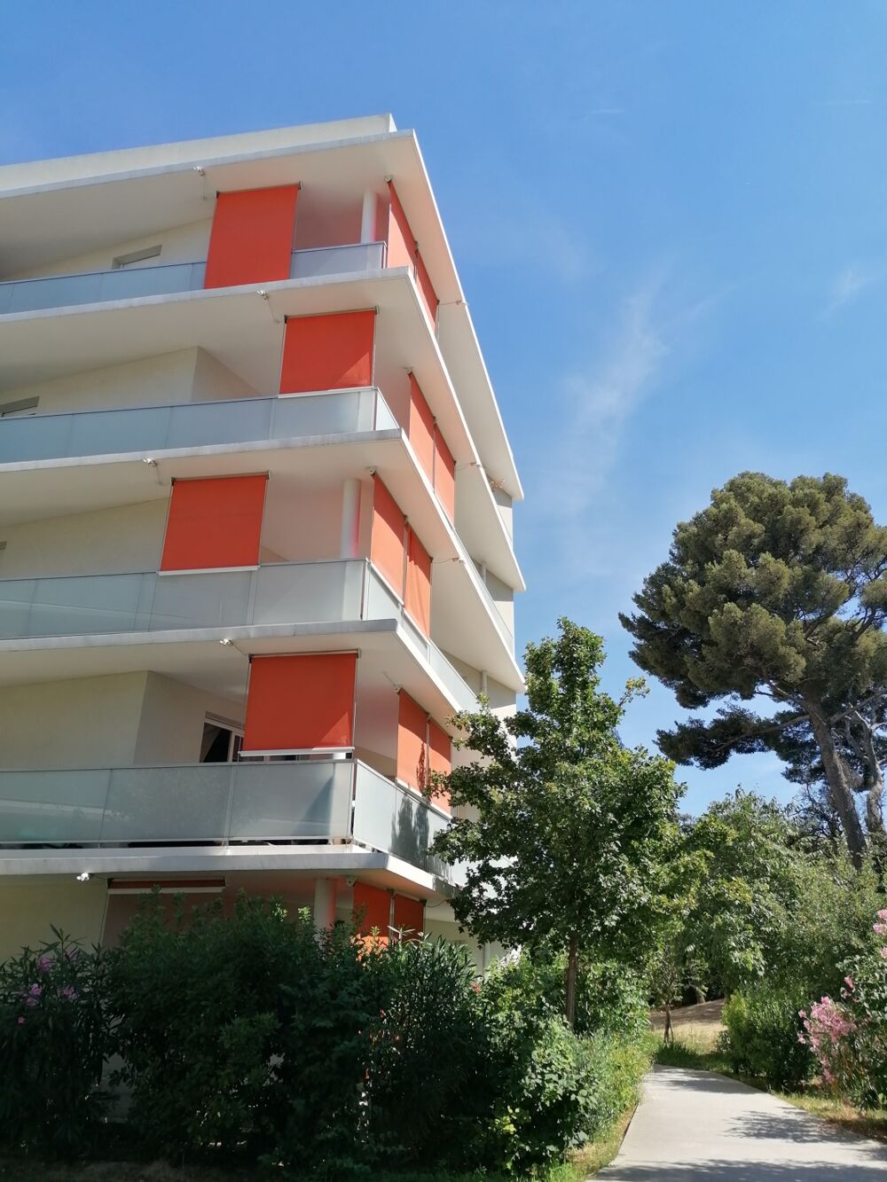Vente Appartement Appartement lumineux avec grande terrasse et double box, au cœur d'une résidence récente et sécurisée Marseille 13