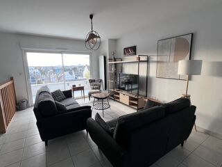  Appartement à louer 4 pièces 90 m²