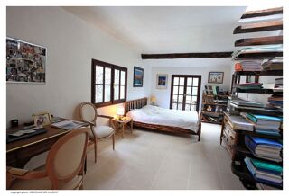  Propri�t�/ch�teau � vendre 12 pi�ces 741 m�