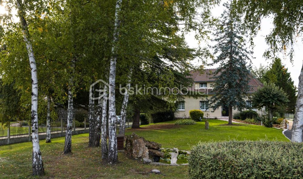 Vente Maison CHÂTEAUROUX – MAISON 187 M² - T7 - 5 CHAMBRES - PISCINE Chateauroux