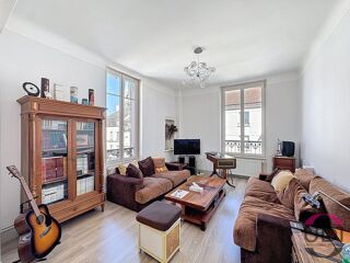  Immeuble à vendre 10 pièces 400 m²