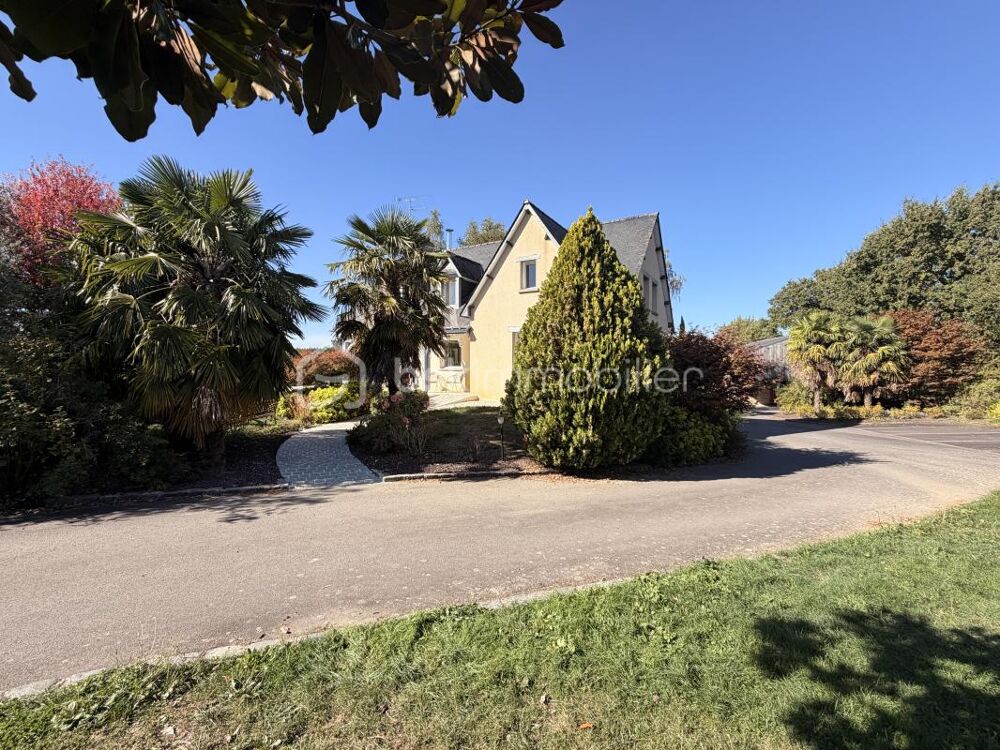 Vente Propriété/Château Propriété de 233m2 5 chambres + Barns avec 3 box Port brillet