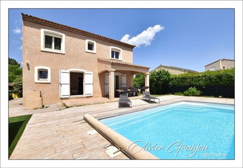   Villa familiale avec piscine et garage Maison - 5 pièce(s) - 104 m²