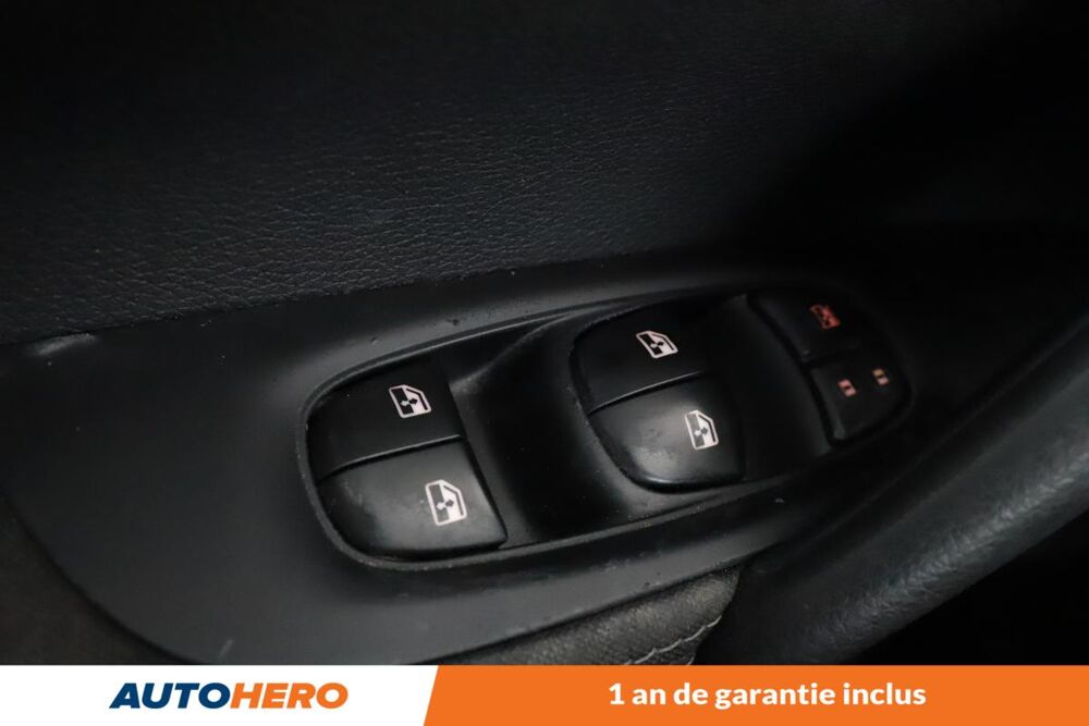 Qashqai 1.2 DIG-T N-Connecta 115 ch 2018 occasion 92130 Issy-les-Moulineaux