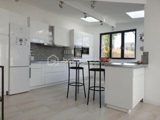  Maison à vendre 8 pièces 230 m²